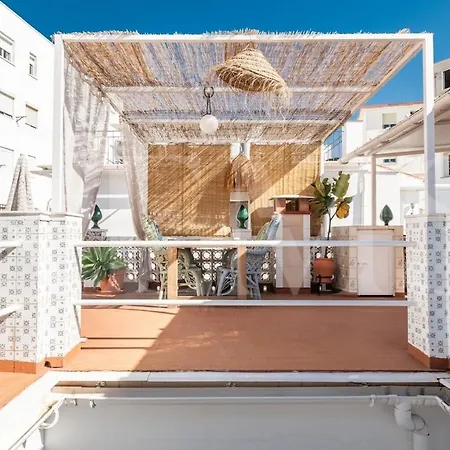 Charming House With Rooftop Terrace By Rems