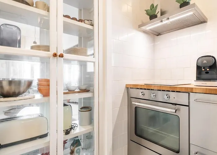 Charming House With Rooftop Terrace By Rems Torremolinos