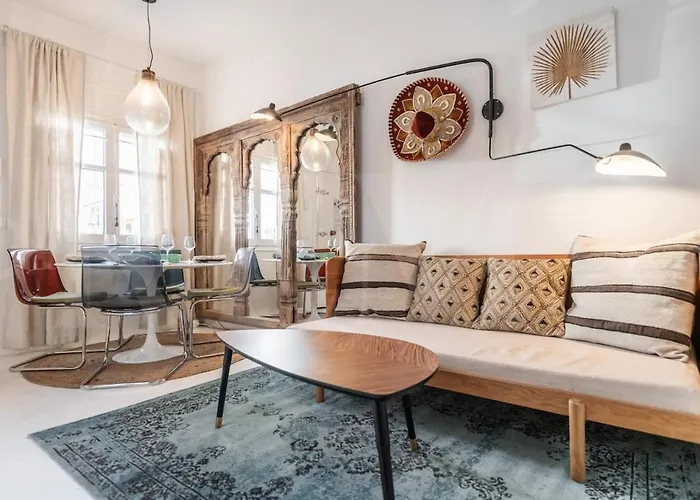 Charming House With Rooftop Terrace By Rems *