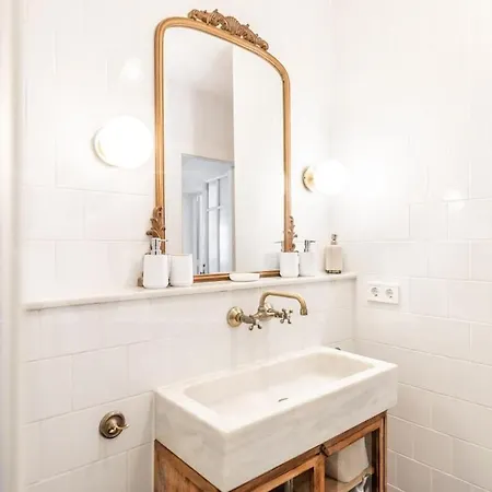 Prázdninový dům Charming House With Rooftop Terrace By Rems *