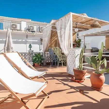 Charming House With Rooftop Terrace By Rems בית נופש טורמולינוס