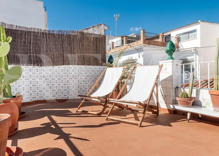 Charming House With Rooftop Terrace By Rems *