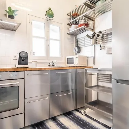 Charming House With Rooftop Terrace By Rems 펜션 *