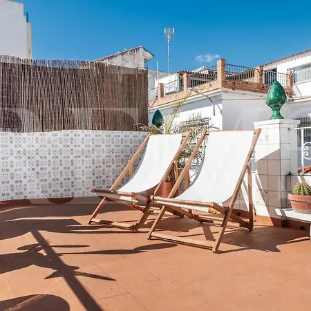 Charming House With Rooftop Terrace By Rems *