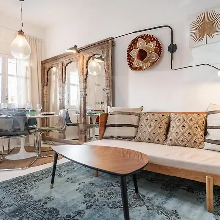 Charming House With Rooftop Terrace By Rems *